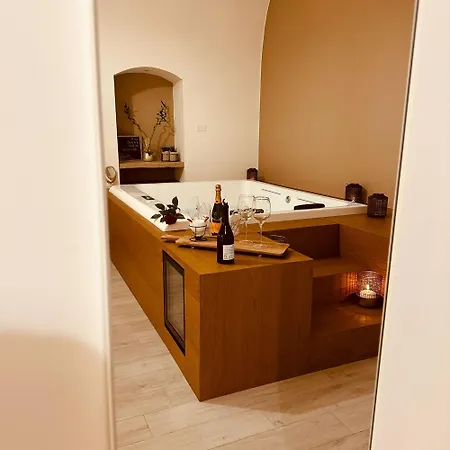 Muralta & Luxury Bed and Breakfast 4*